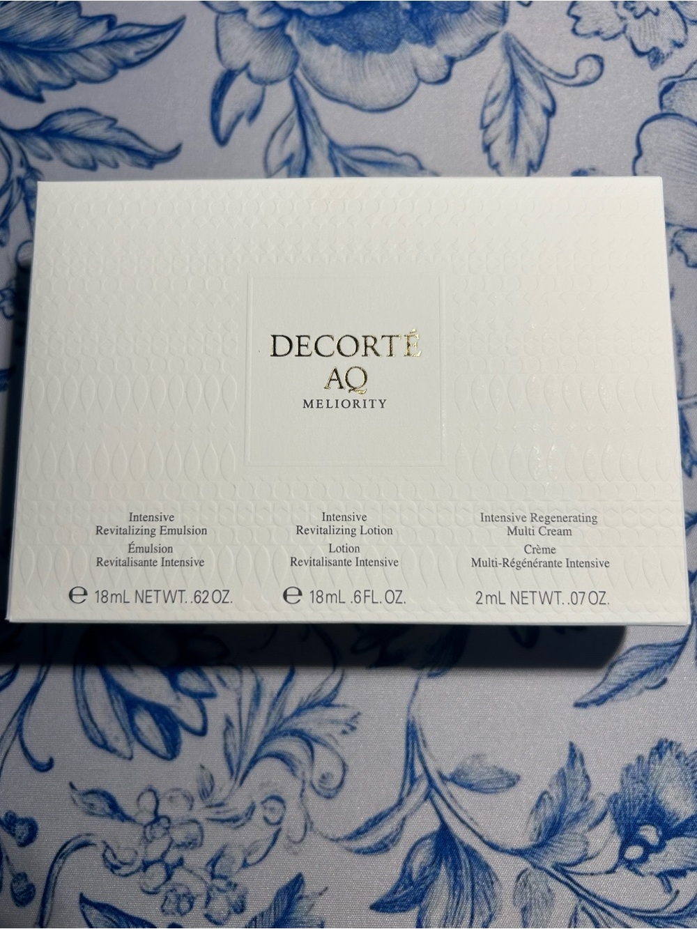 Decorté AQ Meliority White Revitalizing Emulsion & Lotion Set